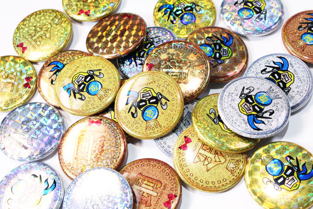 キラキラ缶バッジで金銀銅メダルを作ってみた！ | 缶バッジの達人 